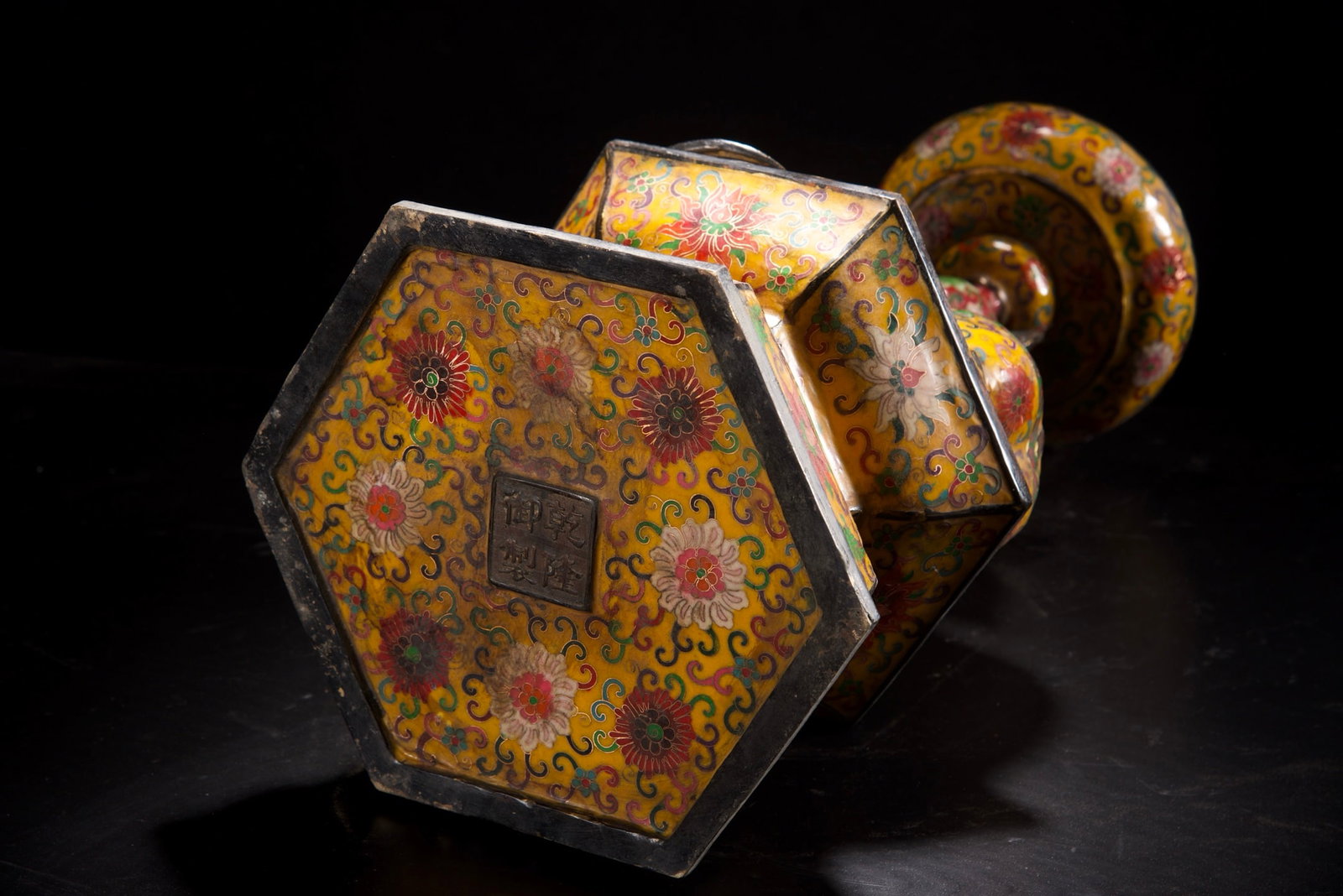 An Exquisite Cloisonne Lotus Pattern Candlestick - 9