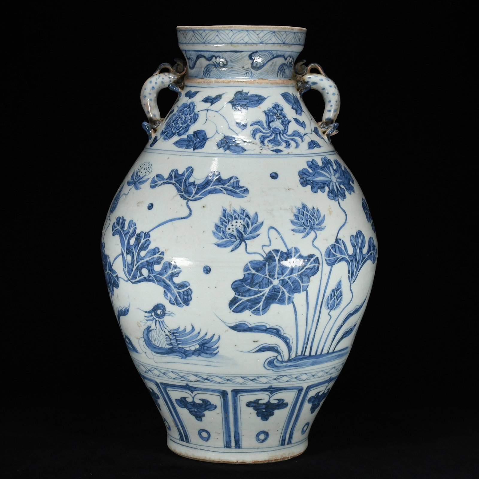 An Exquisite Blue and White Flower and Bird Pattern Double-Ears Vase: An Exquisite Blue and White Flower and Bird Pattern Double-Ears Vase,Yuan Dynasty,China,Size:16.5inx11in,青花花鸟纹双耳瓶,中国元ߣ