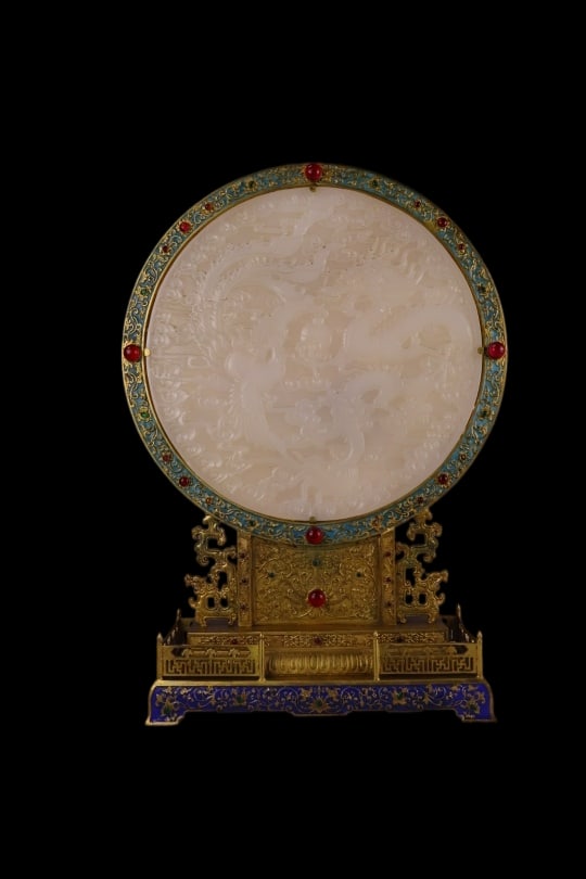 An Exquisite Filigree and Gilding Inlaid White Jade Auspicious Animal Pattern Table Screen,Inlaid: An Exquisite Filigree and Gilding Inlaid White Jade Auspicious Animal Pattern Table Screen,Inlaid Gems,Tang Dynasty,China,With