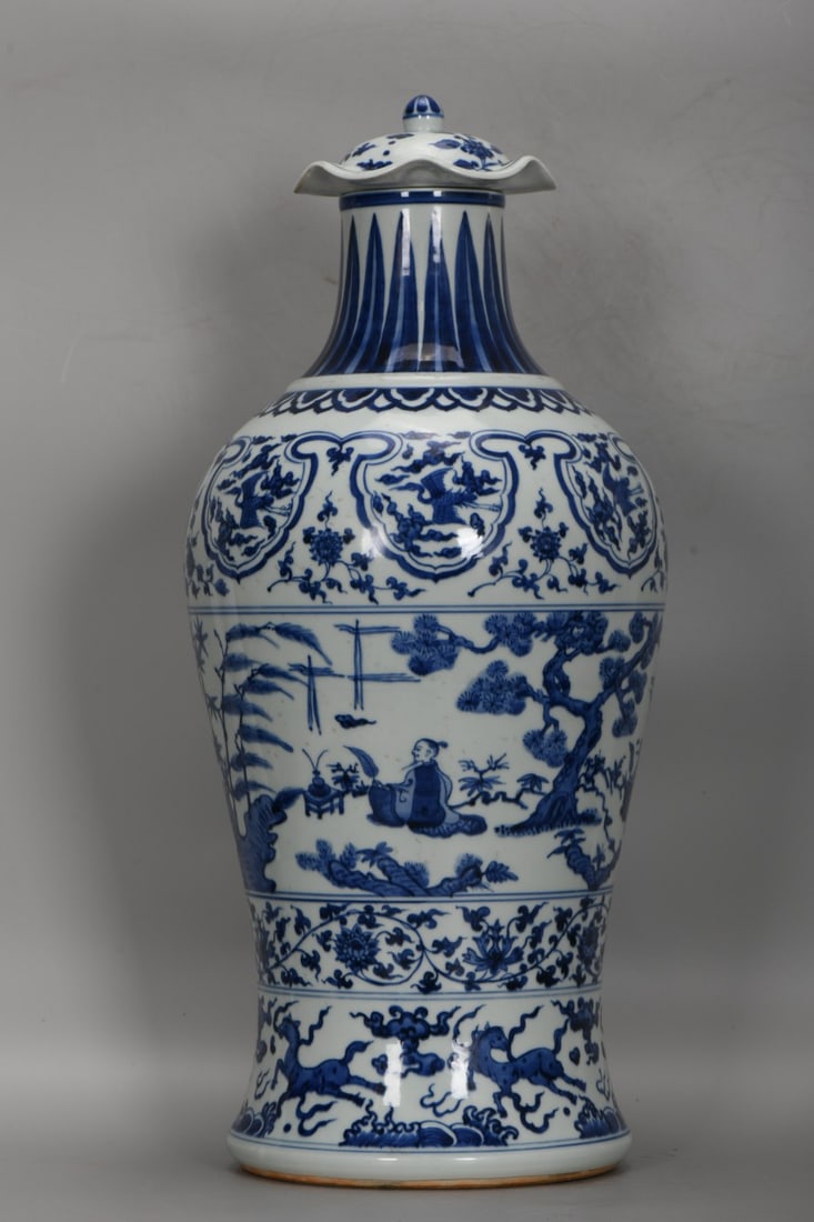 An Exquisite Blue and White Pine, Bamboo and Plum Blossom Pattern Figure Pattern Lotus Pattern with (1 of 9)
