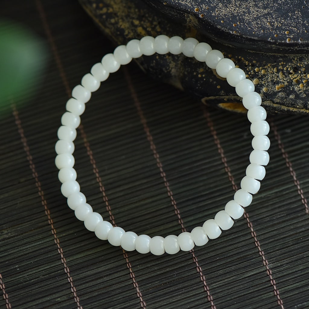 An Exquisite White Jade Bracelets - 4