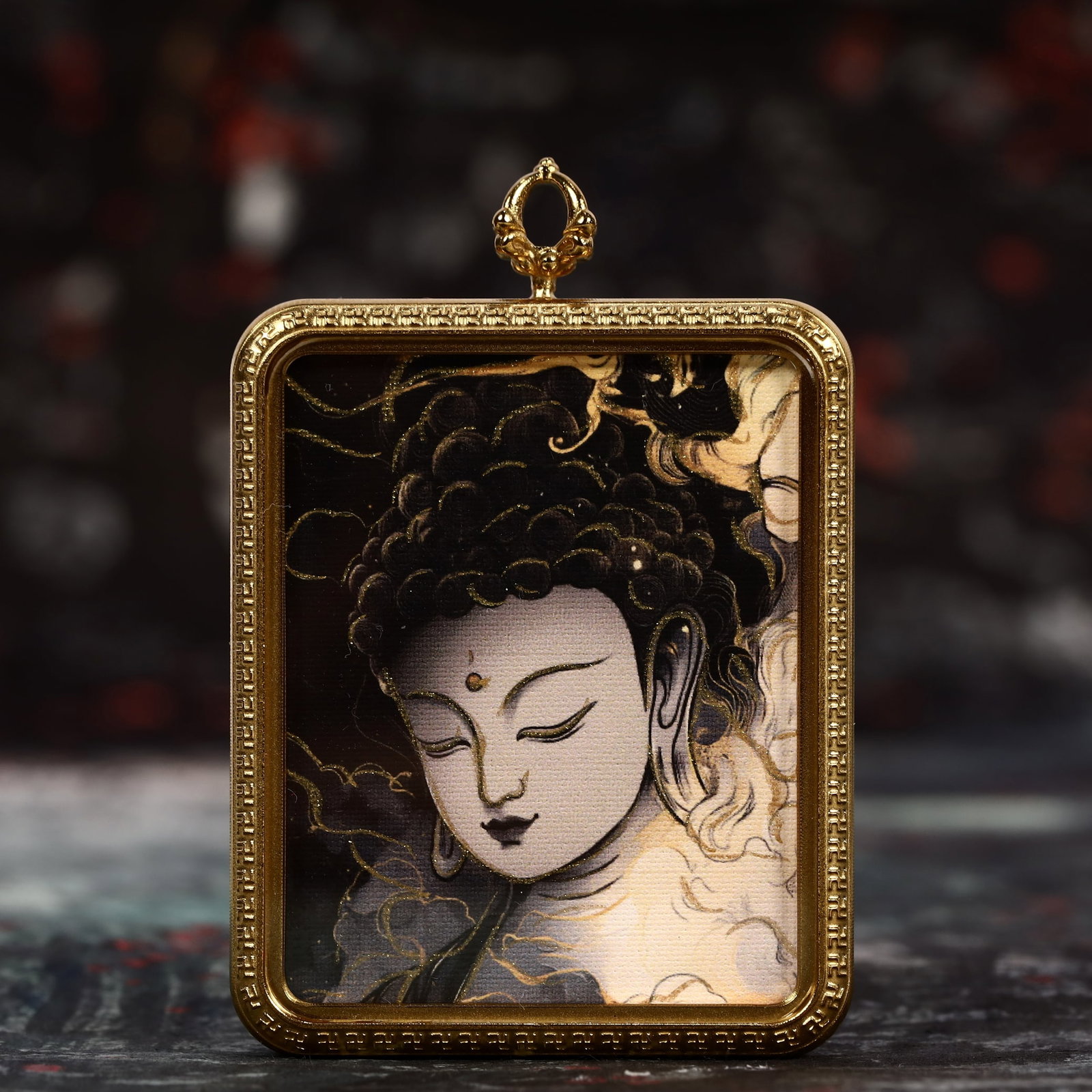 An Exquisite Painted Color Statue of Sakyamuni Tangka: An Exquisite Painted Color Statue of Sakyamuni Tangka,Size:2inx2.8in 彩绘释迦摩尼像唐卡