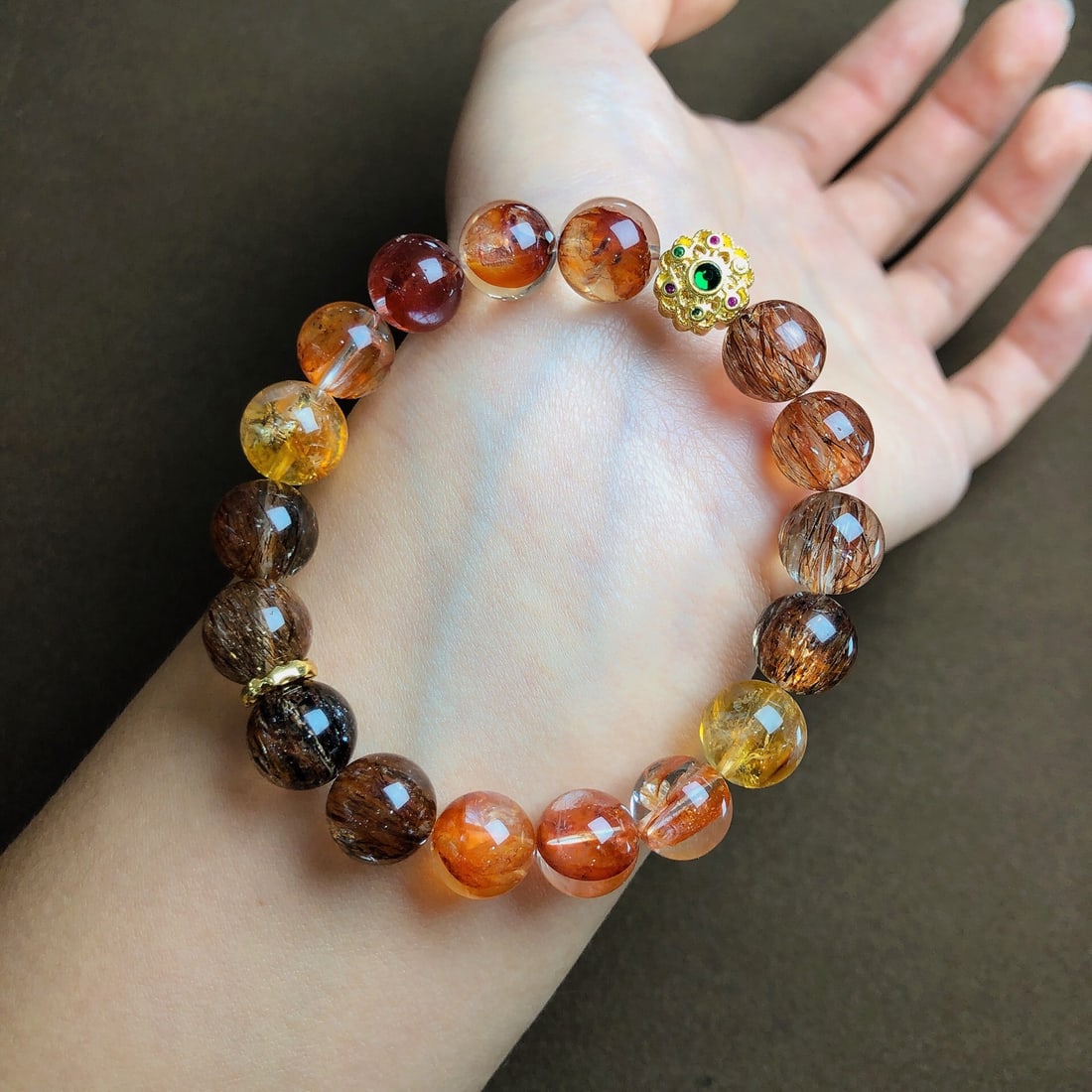 An Exquisite Crystal Bracelets - 2