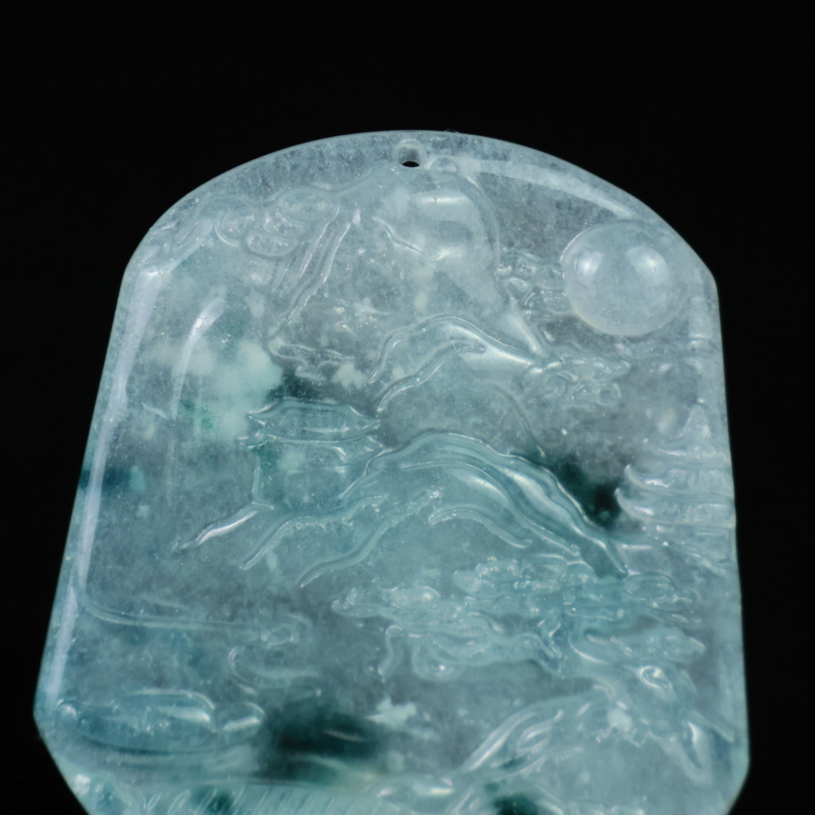An Exquisite Jadeite Landscape Pattern Pendant - 2