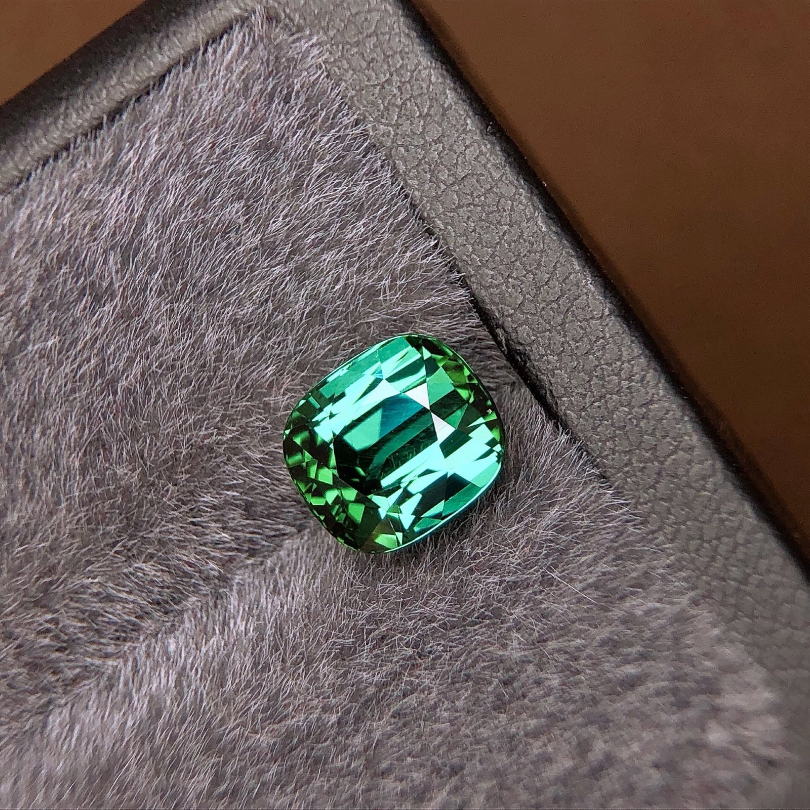 3.67Ctw Natural Tourmaline Loose: 3.67Ctw Natural Tourmaline Loose,Size:8.7mmx7.6mmx6.4mm 3.67Ctw天然碧玺裸石
