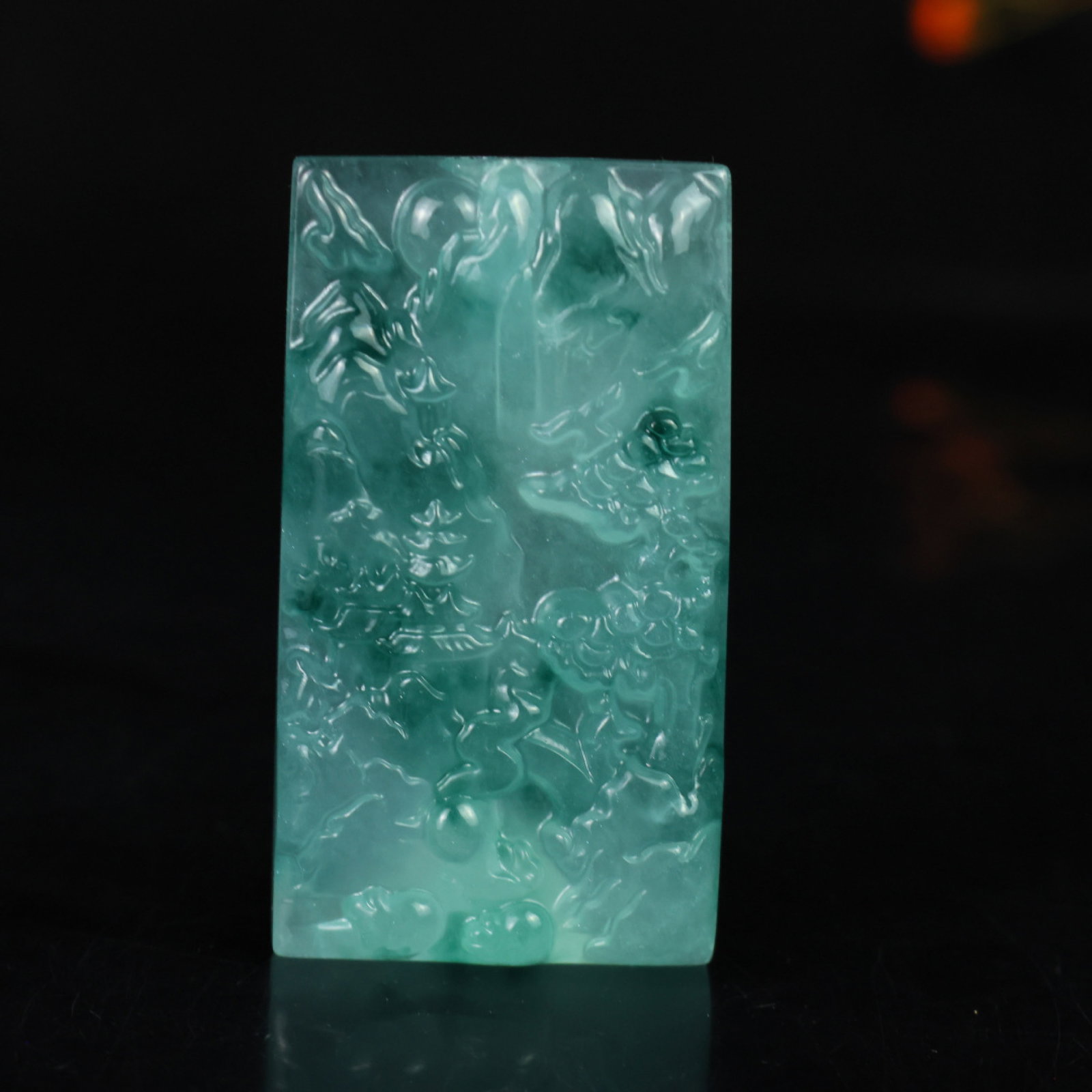 An Exquisite Jadeite Landscape Pattern Pendant: An Exquisite Jadeite Landscape Pattern Pendant,Size:73mmx45mmx16mm 翡翠山水纹挂件