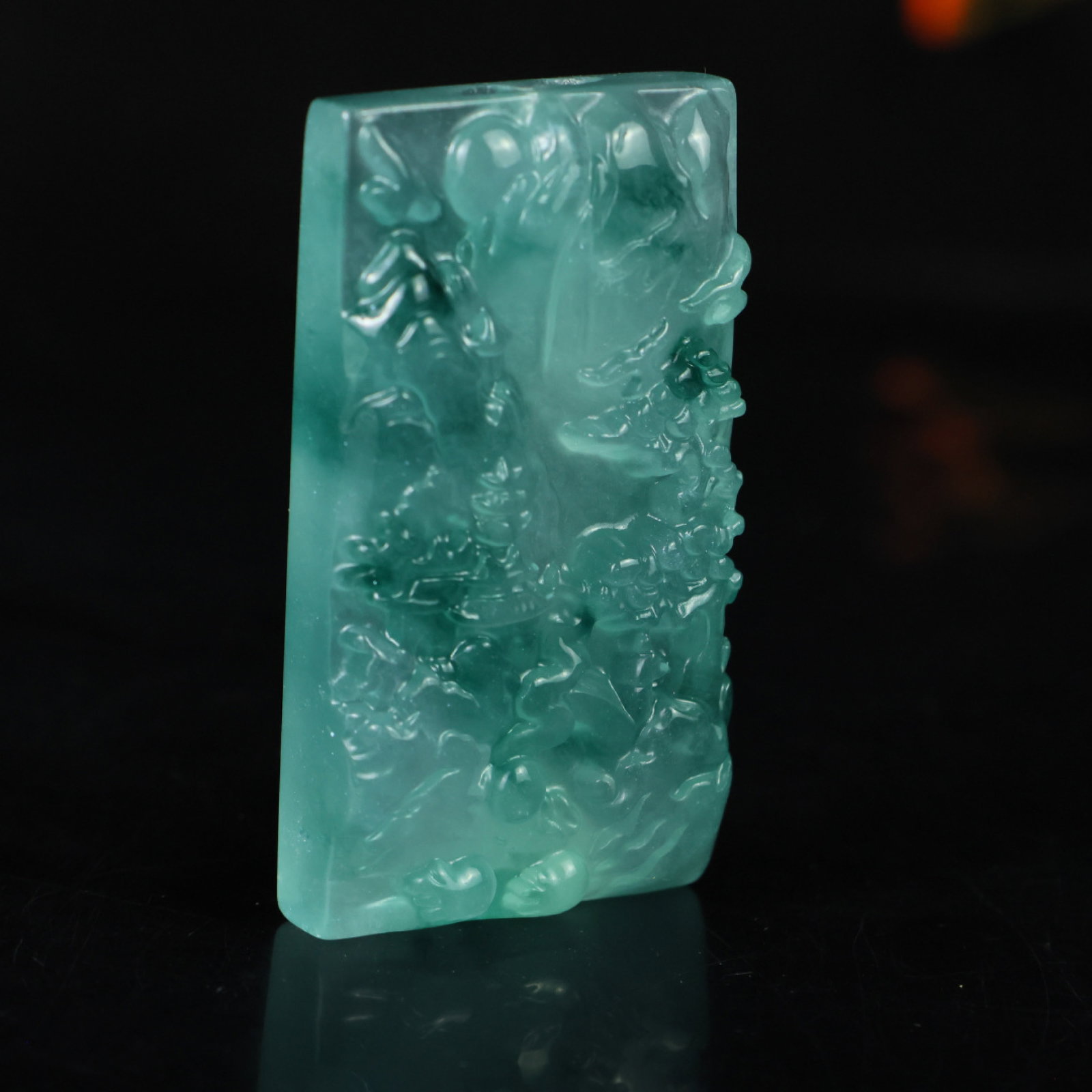 An Exquisite Jadeite Landscape Pattern Pendant - 3