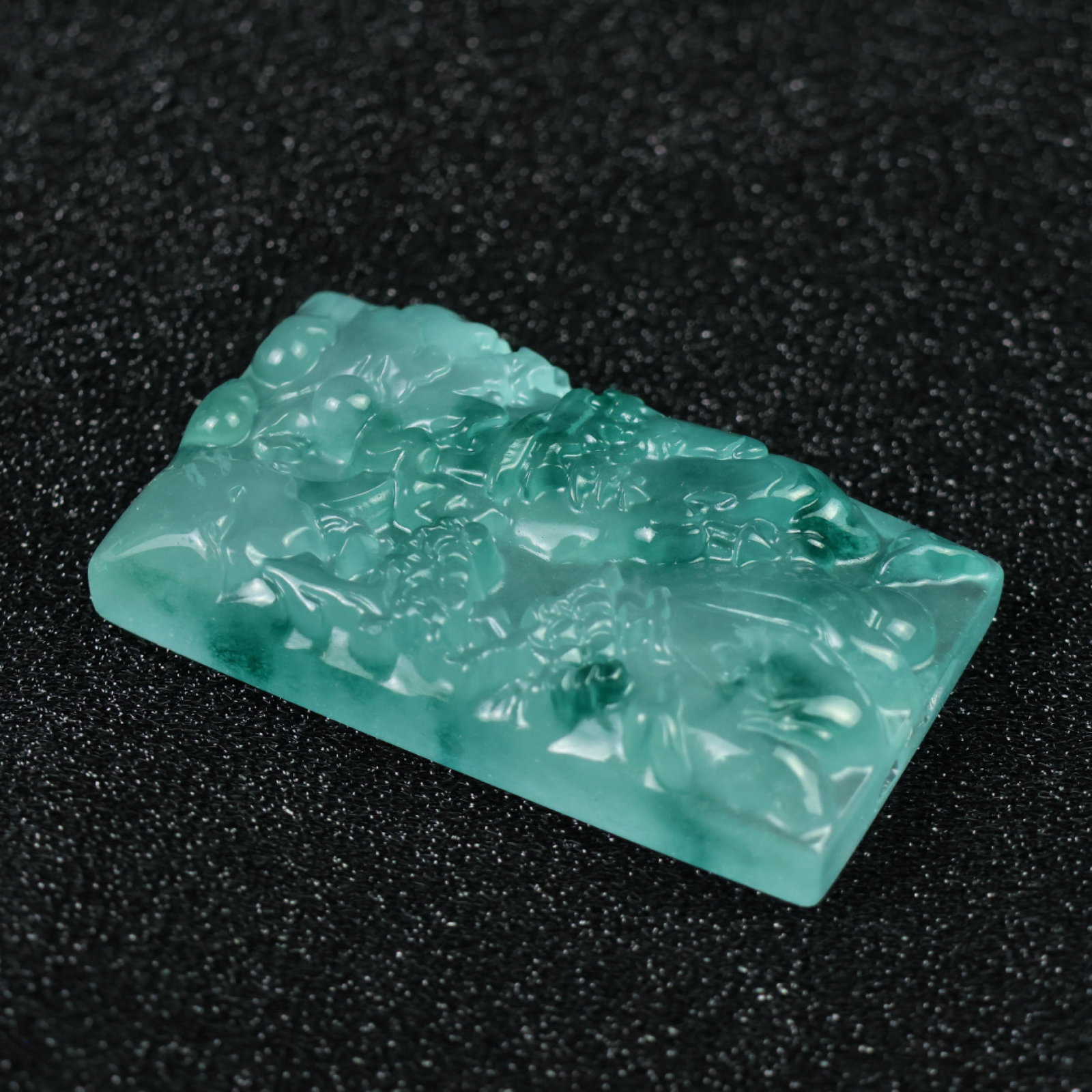 An Exquisite Jadeite Landscape Pattern Pendant - 6