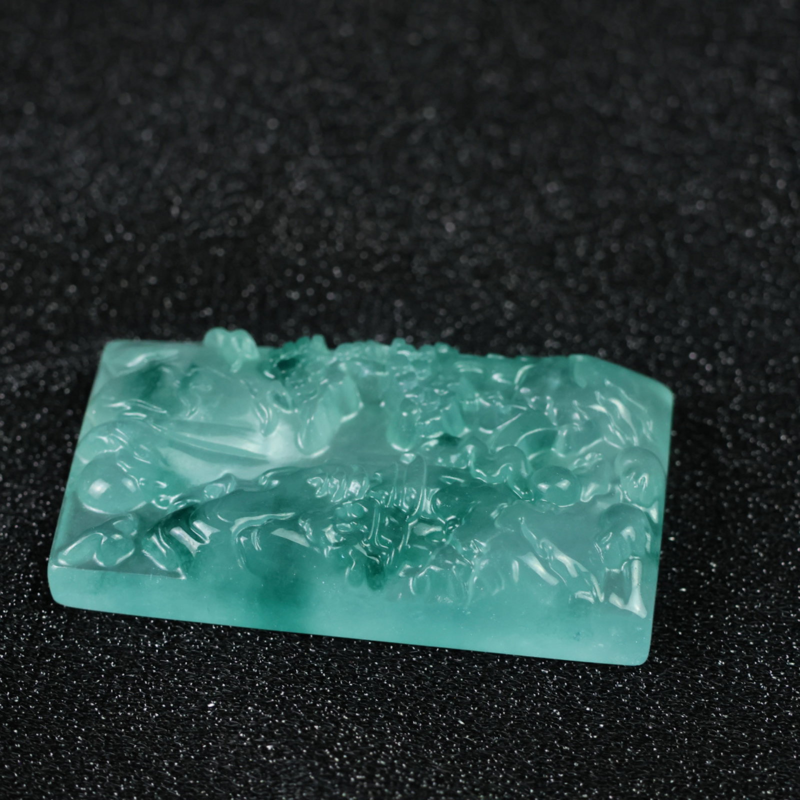 An Exquisite Jadeite Landscape Pattern Pendant - 7