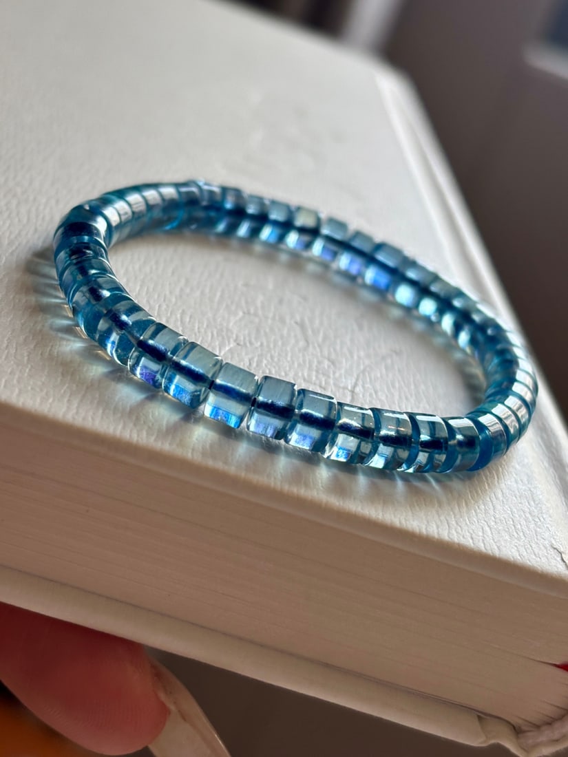 An Exquisite Aquamarine Bracelets: An Exquisite Aquamarine Bracelets,Size:6.5mm,Weight:15.2g 海蓝宝手串