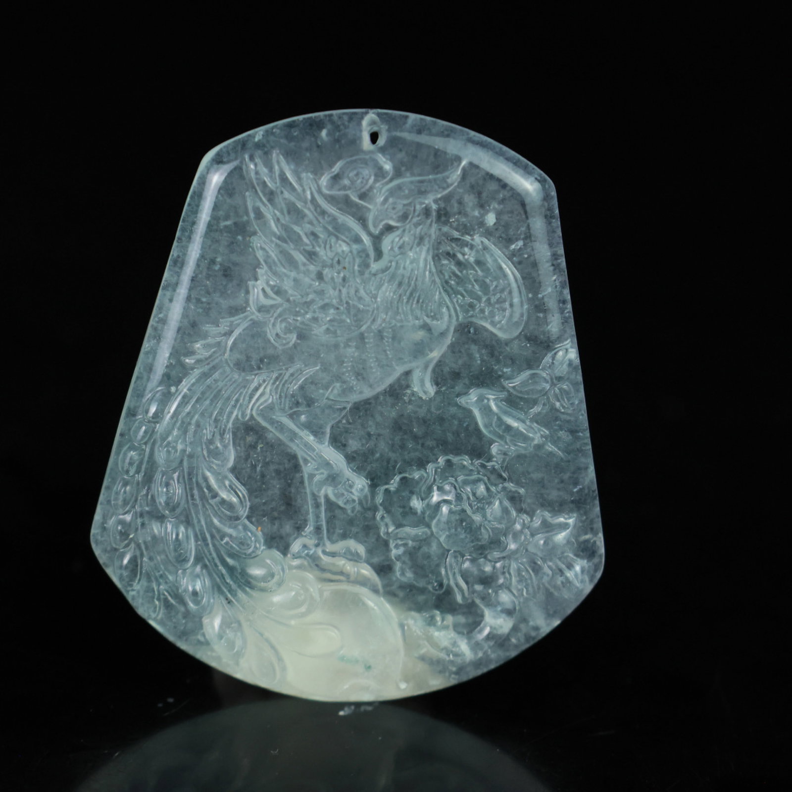 An Exquisite Jadeite Phoenix Pattern Pendant: An Exquisite Jadeite Phoenix Pattern Pendant,Size:51mmx41mmx6mm 翡翠凤纹挂件
