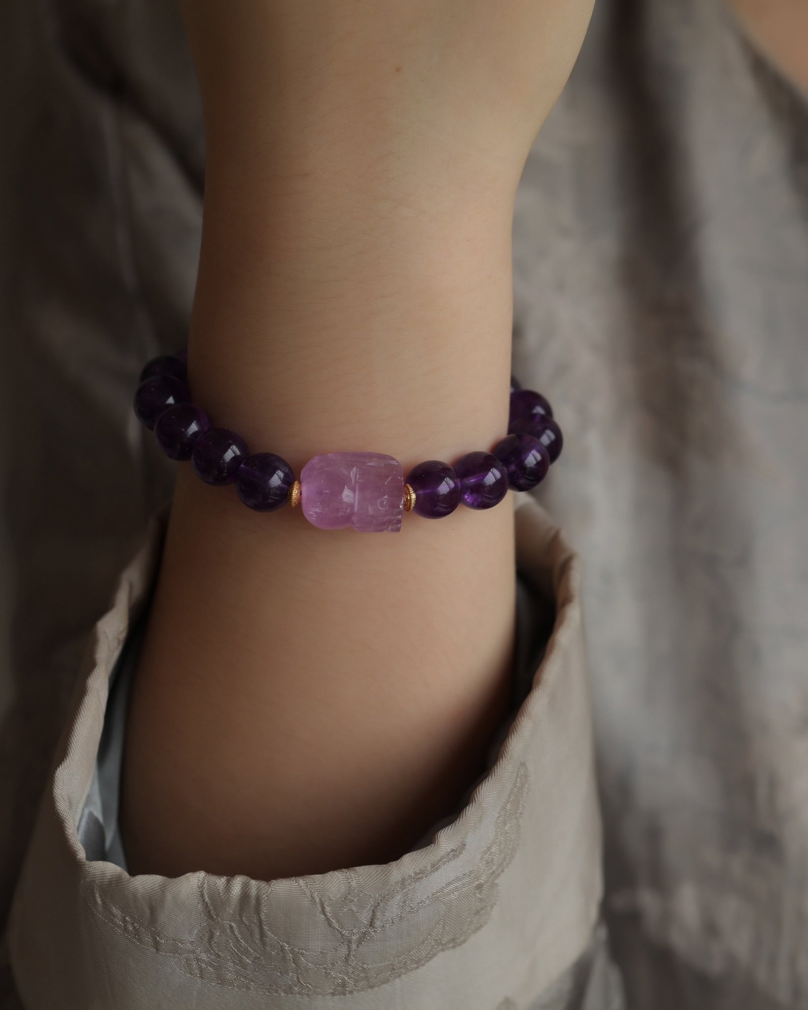 An Exquisite Crystal Bracelets - 9