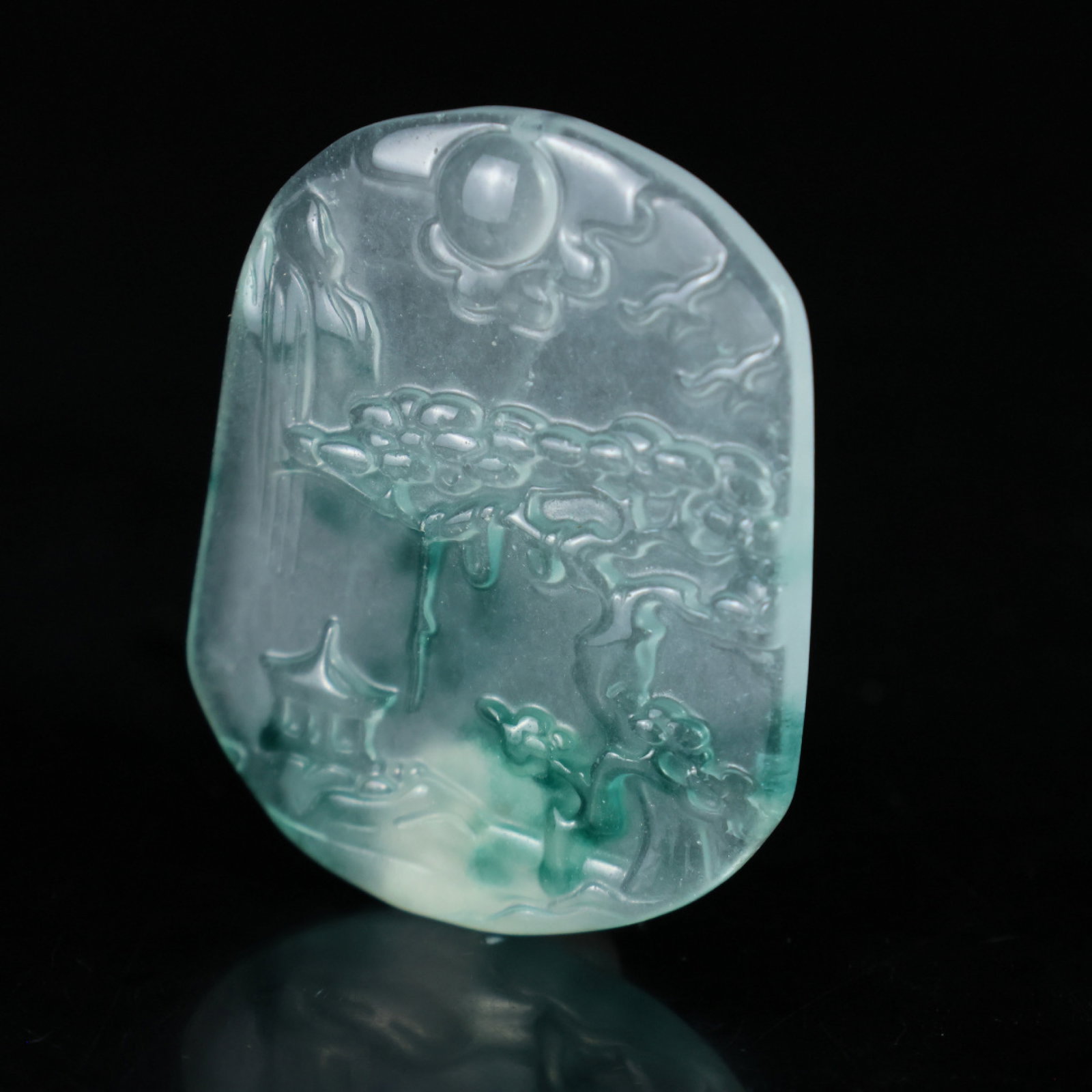 An Exquisite Jadeite Landscape Pattern Pendant - 4
