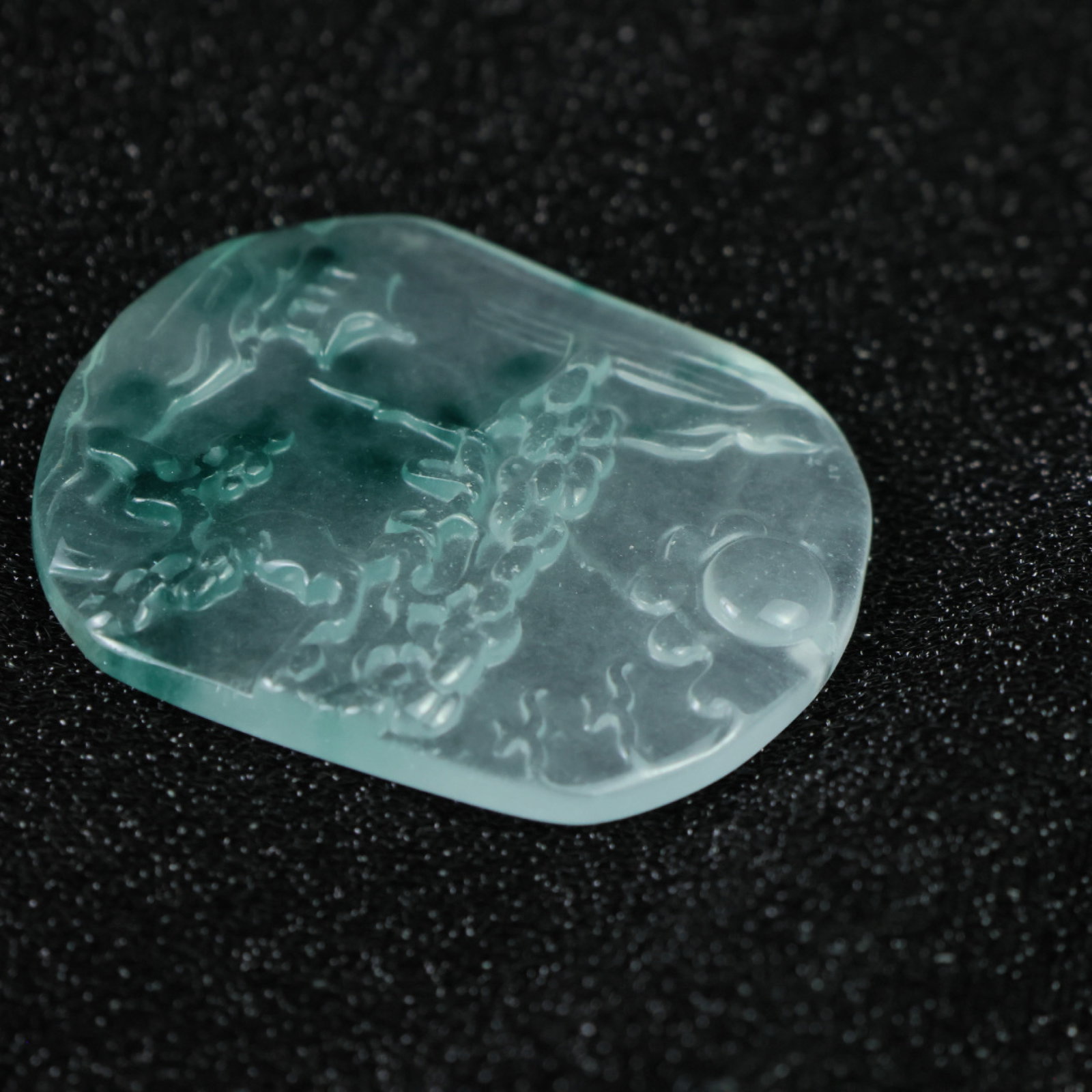 An Exquisite Jadeite Landscape Pattern Pendant - 6