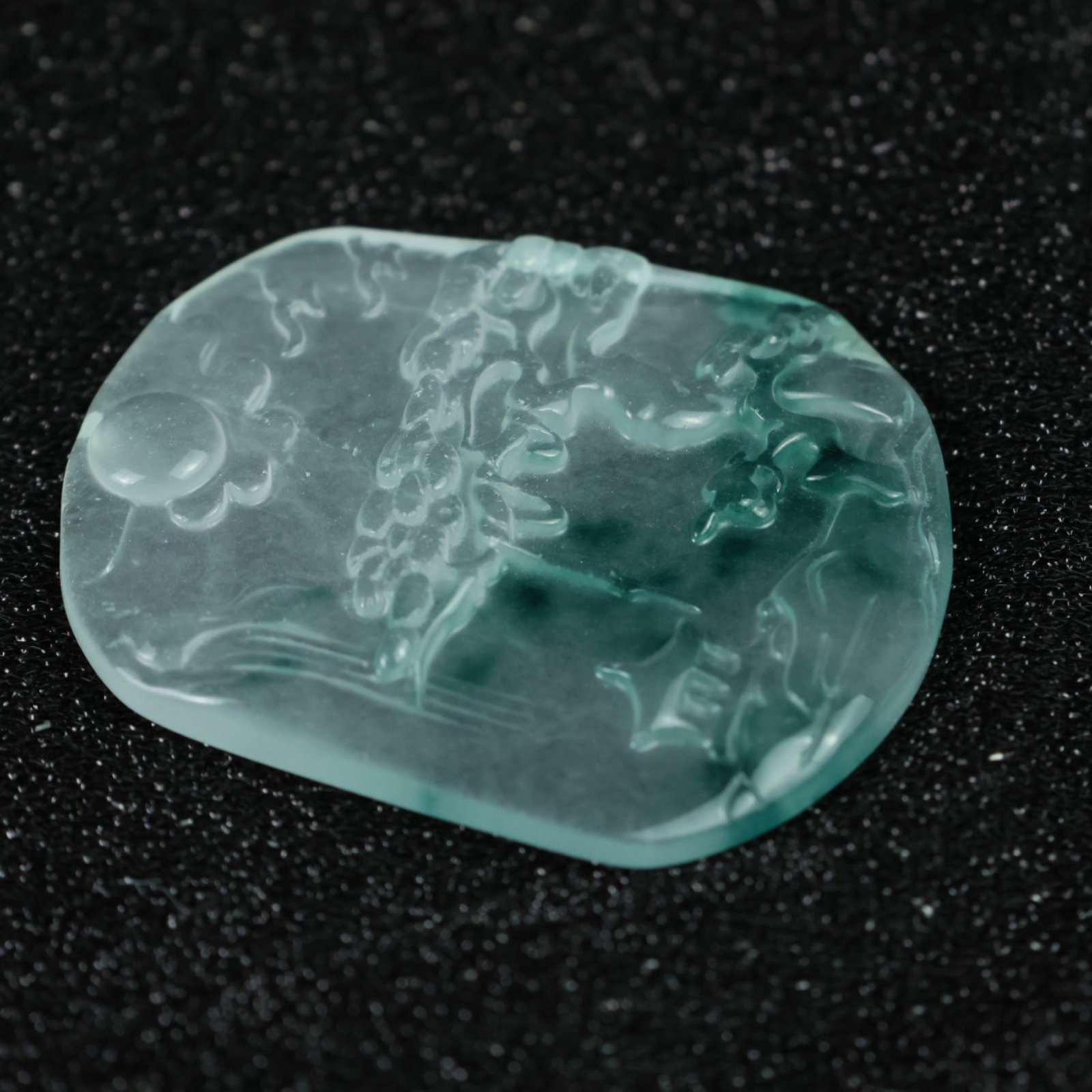 An Exquisite Jadeite Landscape Pattern Pendant - 7