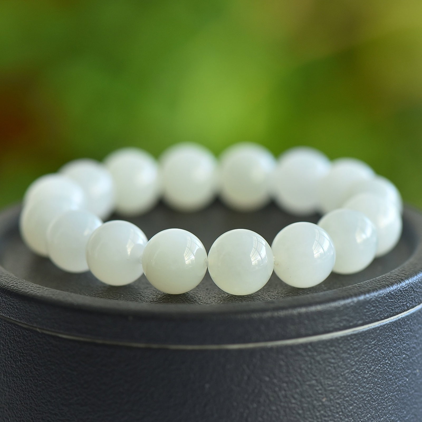 An Exquisite White Jade Bracelets - 3