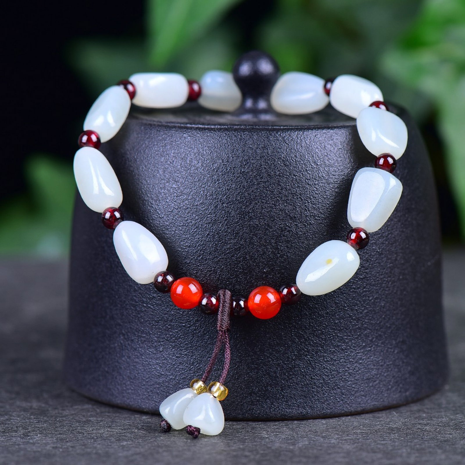 An Exquisite White Jade Bracelets - 2