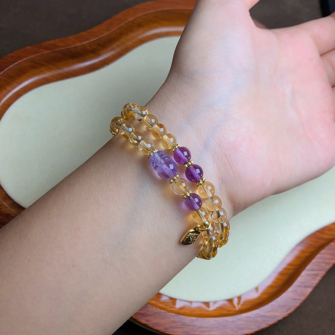 An Exquisite Crystal Bracelets - 5