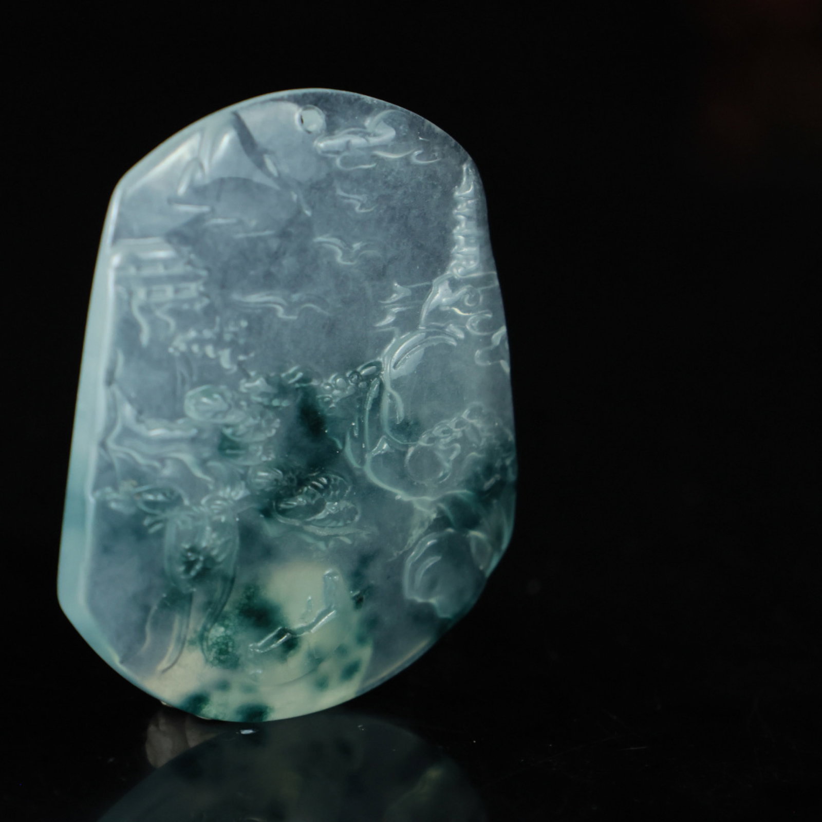 An Exquisite Jadeite Landscape Pattern Pendant - 3