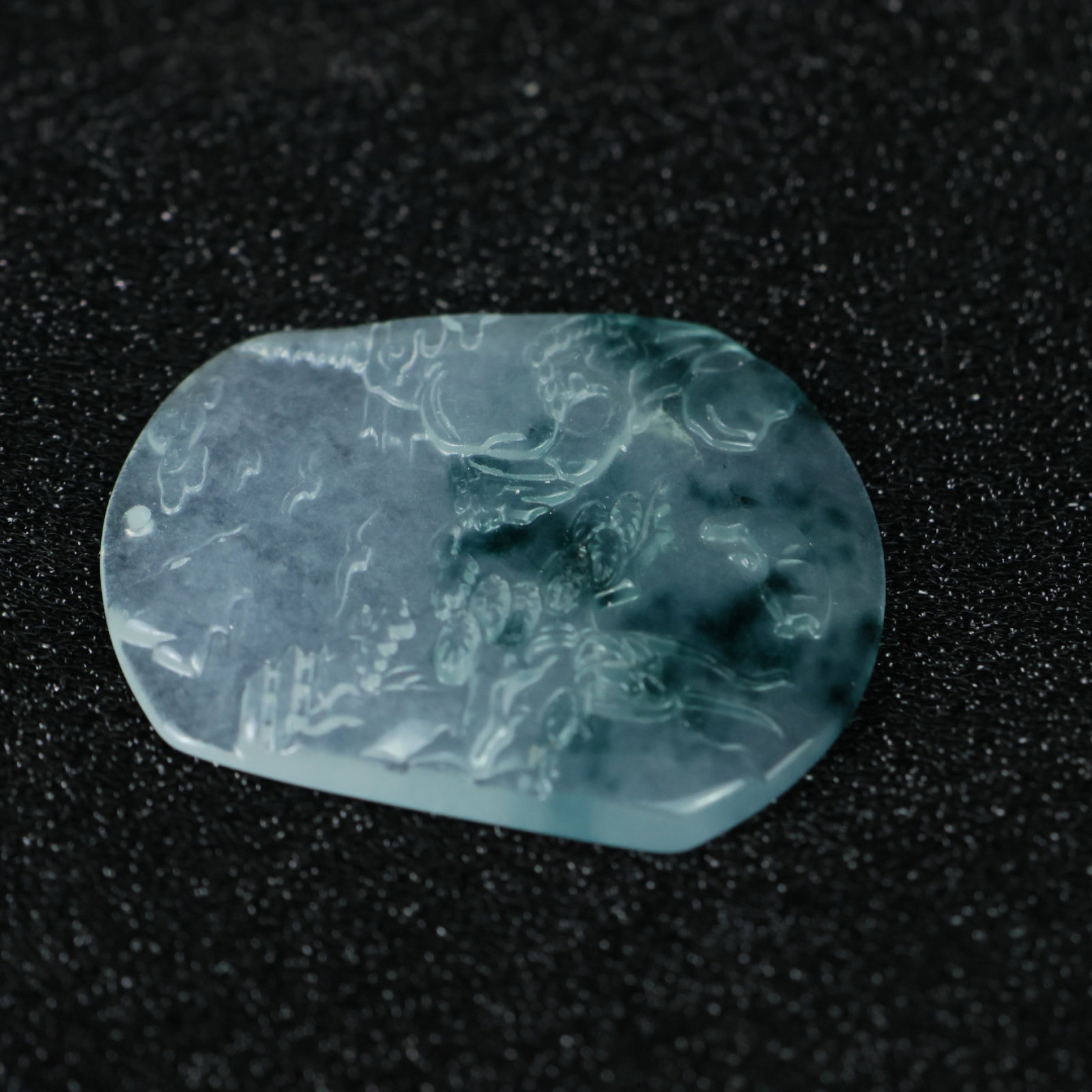 An Exquisite Jadeite Landscape Pattern Pendant - 7