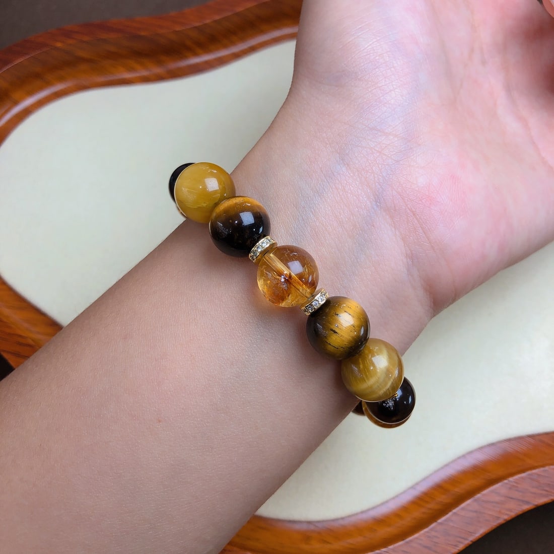 An Exquisite Crystal Bracelets - 6
