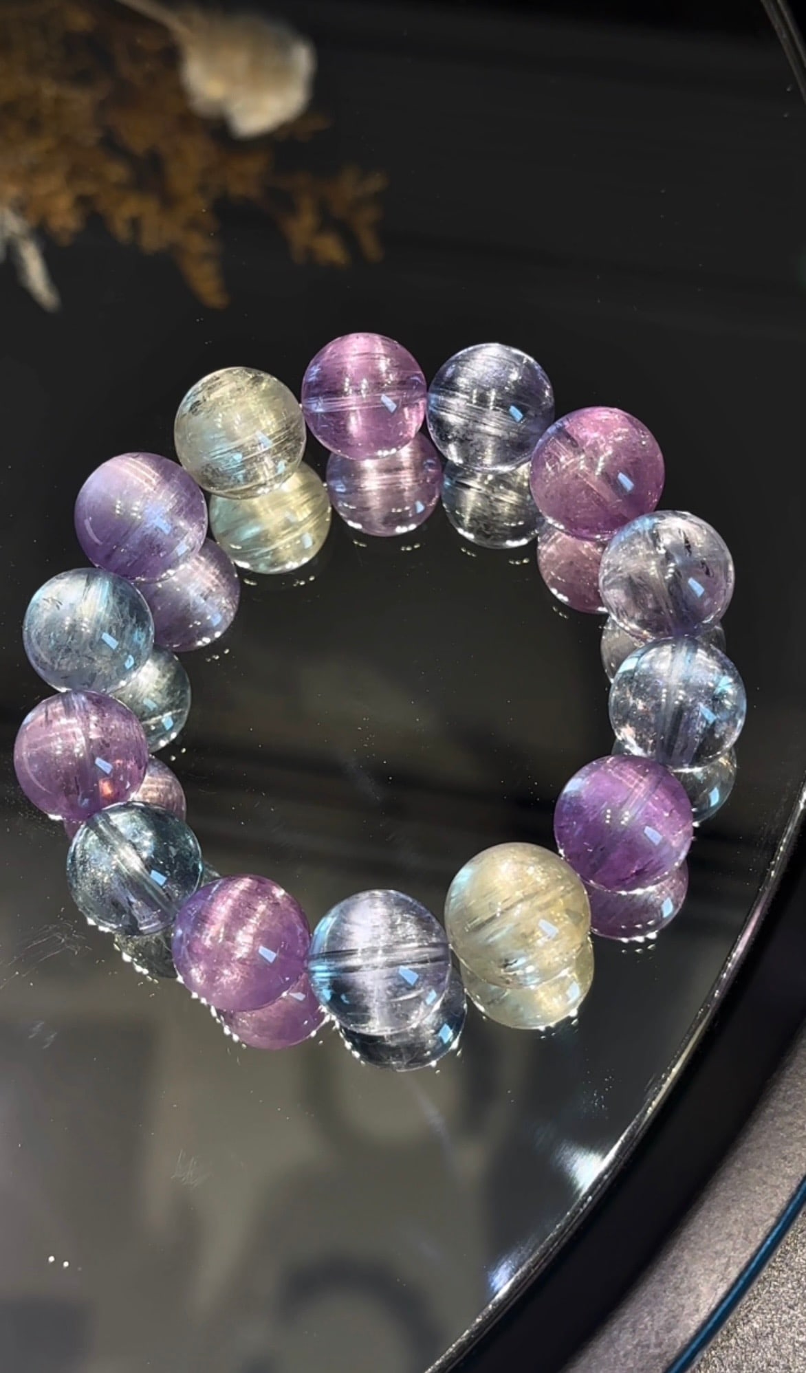 An Exquisite Crystal Bracelets: An Exquisite Crystal Bracelets,Size:16.6mm,Weight:103.7g 水晶手串