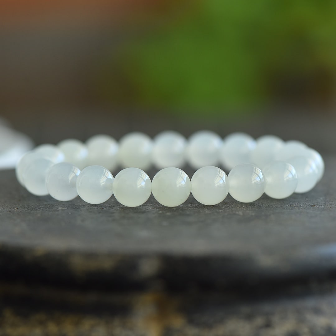 An Exquisite White Jade Bracelets: An Exquisite White Jade Bracelets,Size:10mm 白玉手串