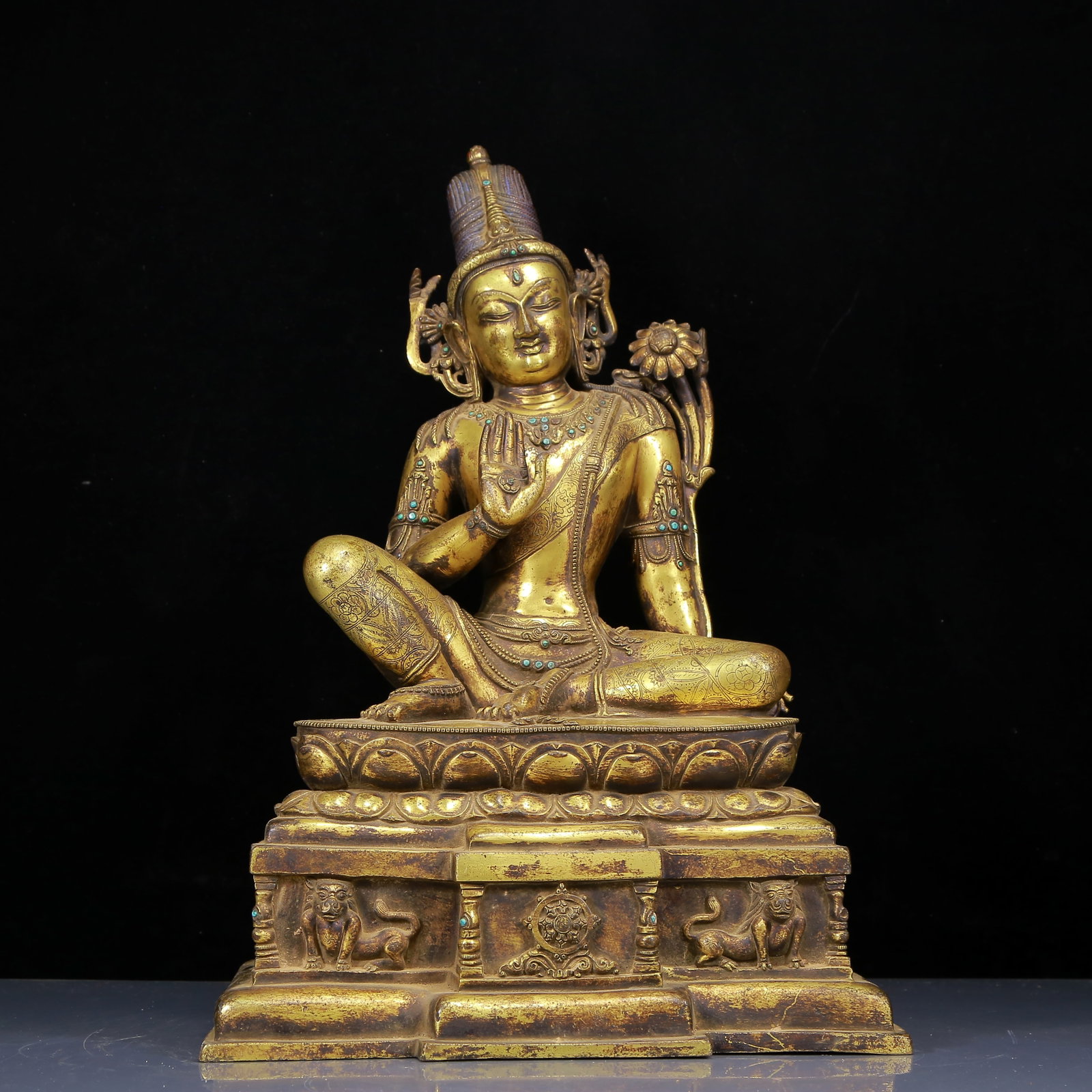 A Solemn Gilt Bronze Inlaid Turquoise Statue of Avalokitesvara,With Inscription: A Solemn Gilt Bronze Inlaid Turquoise Statue of Avalokitesvara,With Inscription,Ming Dynasty,China,Size:14.4inx8.7inx20.9in,Weight:19365g,铜鎏金嵌绿松石೽