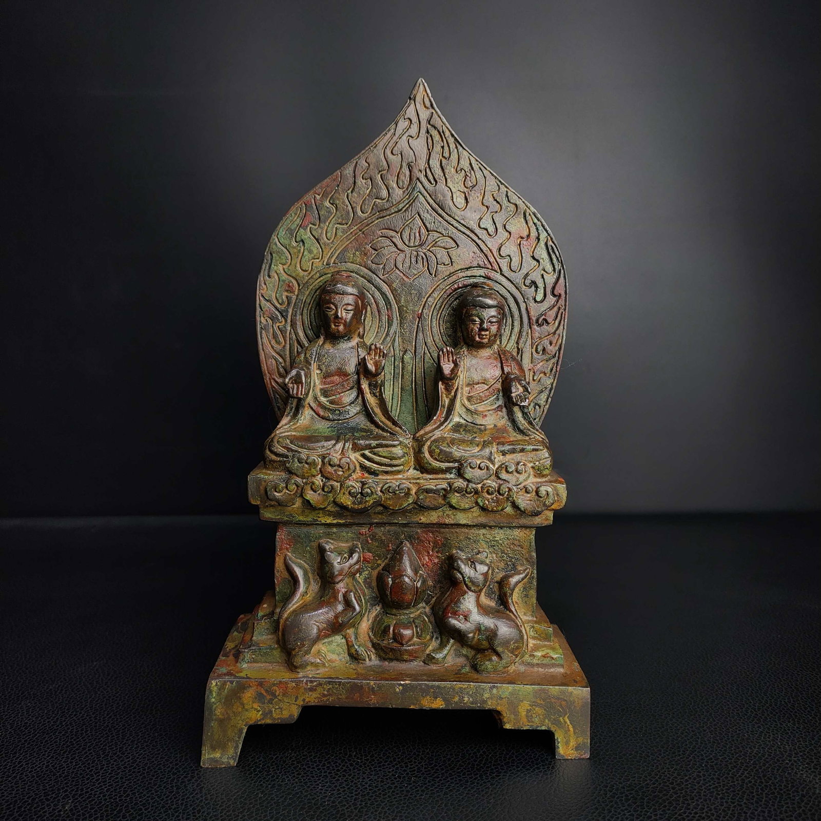 An Exquisite Bronze Buddha Statue,With Inscription: An Exquisite Bronze Buddha Statue,With Inscription,the Warring States period in