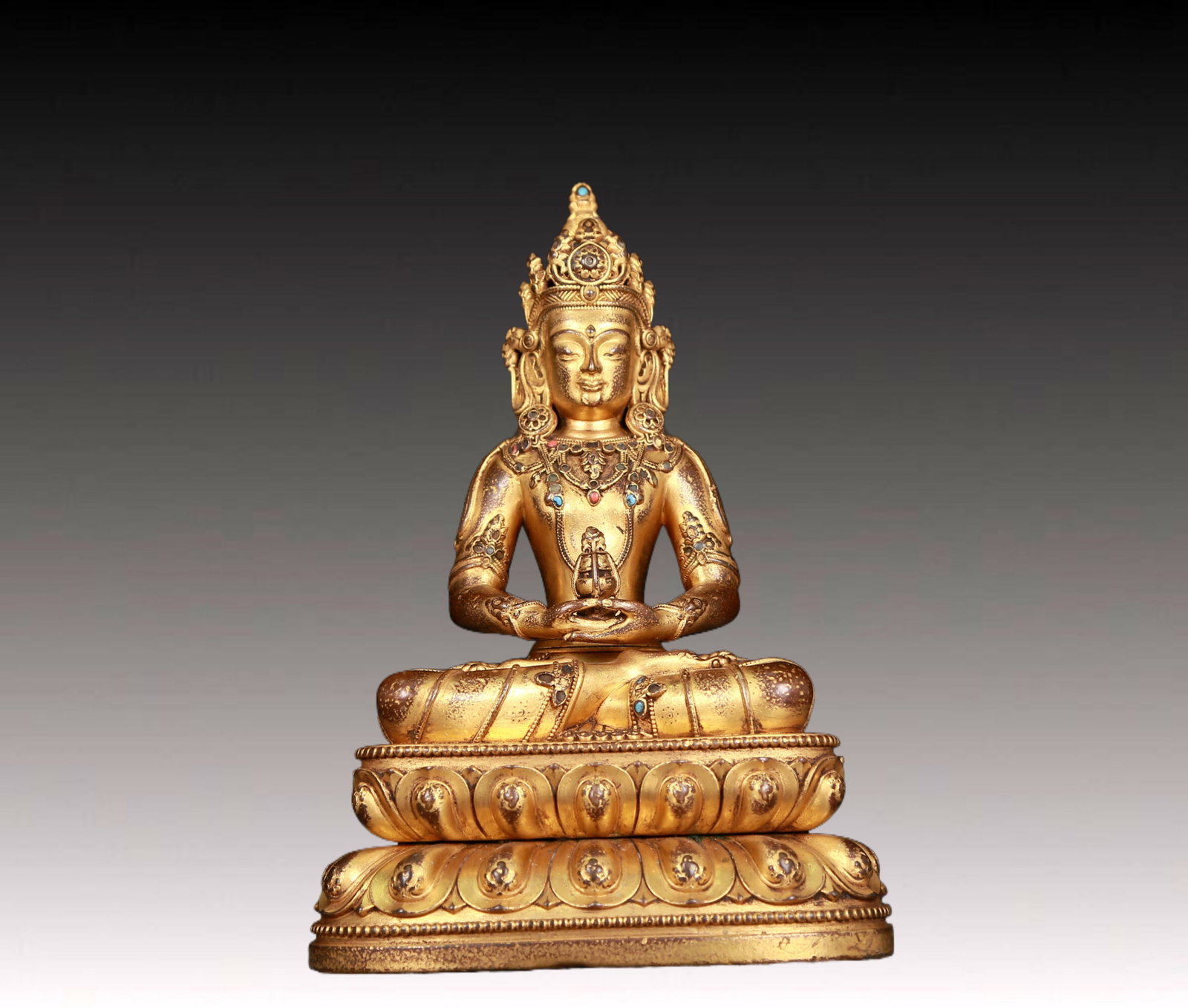 An exquisite gilt bronze statue of Amitayus Buddha (1 of 9)
