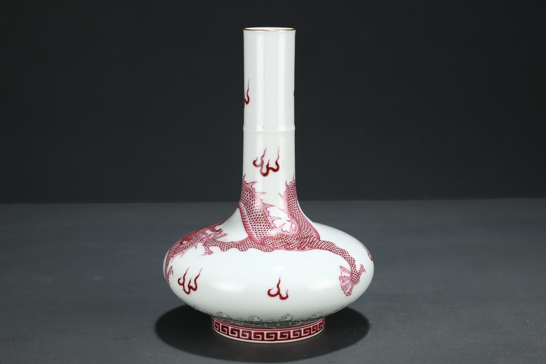 An Exquisite Ruby Red-Glazed Painted Gold Dragon Pattern Seawater Pattern Vase - 4