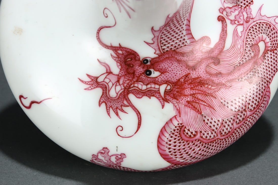An Exquisite Ruby Red-Glazed Painted Gold Dragon Pattern Seawater Pattern Vase - 6