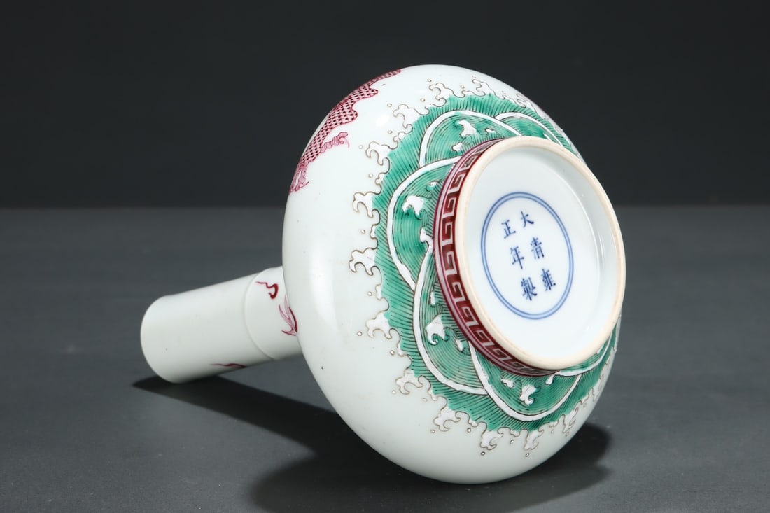 An Exquisite Ruby Red-Glazed Painted Gold Dragon Pattern Seawater Pattern Vase - 8