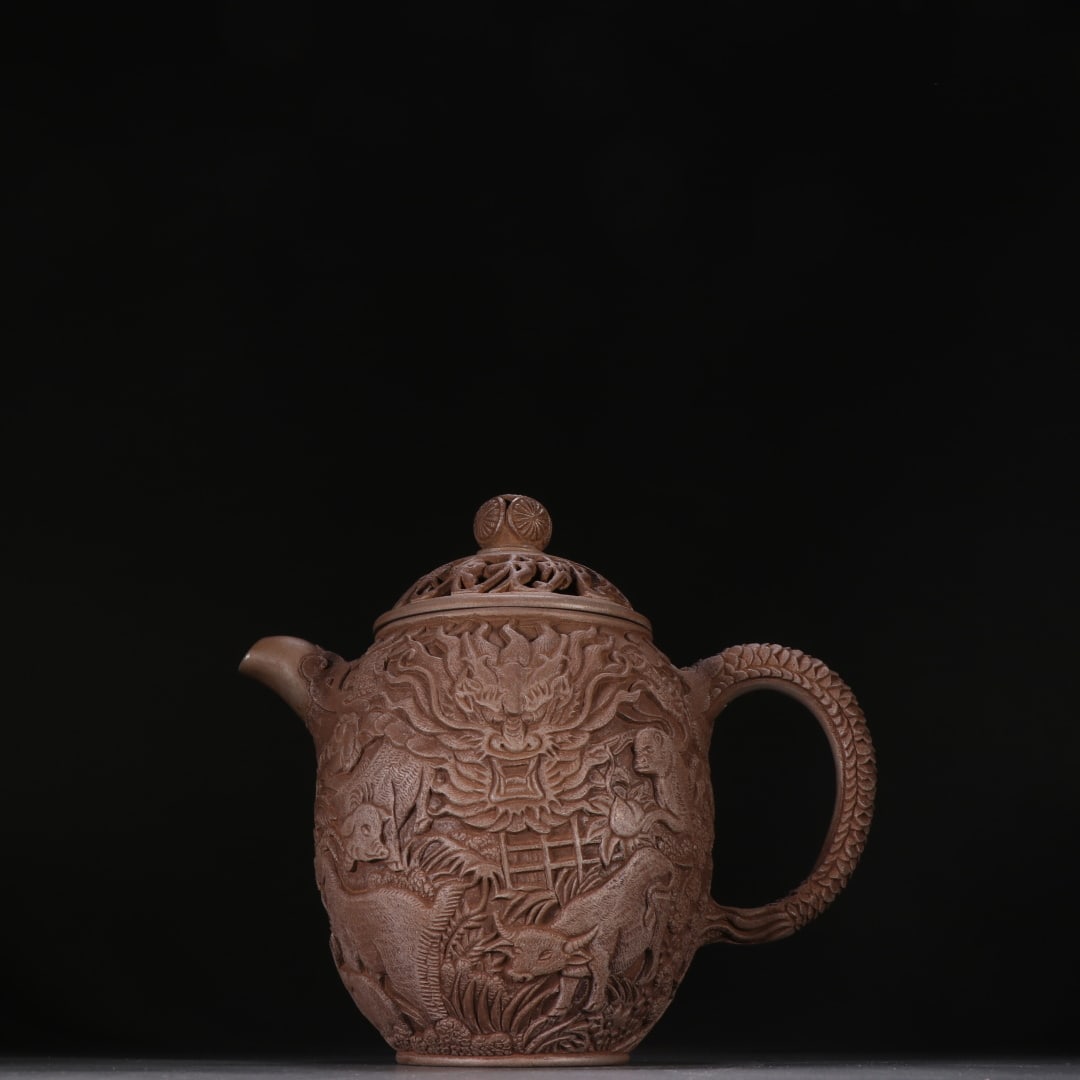 An Exquisite Purple Sands Auspicious Animal Pattern Ewer: An Exquisite Purple Sands Auspicious Animal Pattern Ewer,Qing Dynasty,China,with Qianlong Six-character Mark,Size:7.1inx8.1in,紫砂瑞兽纹执壶,中国&