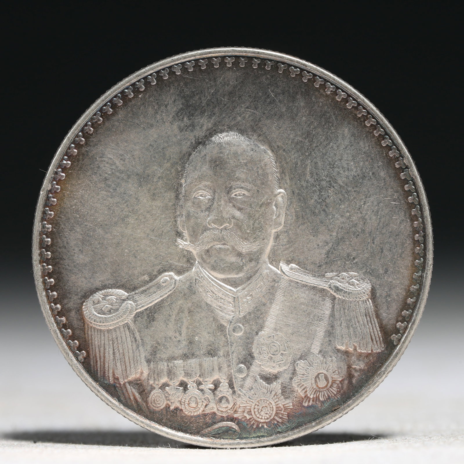 An Exquisite Sterling silver Coin: An Exquisite Sterling silver Coin,the Republic of China, Size:1.5in Weight:26.9g 纯银硬币