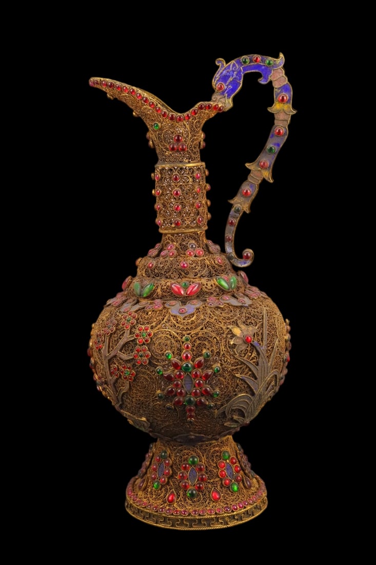 An Exquisite Filigree and Gilding Flower Pattern Vase Ornament,Inlaid Gems: An Exquisite Filigree and Gilding Flower Pattern Vase Ornament,Inlaid Gems,Qing Dynasty,China,with Qianlong Four-character