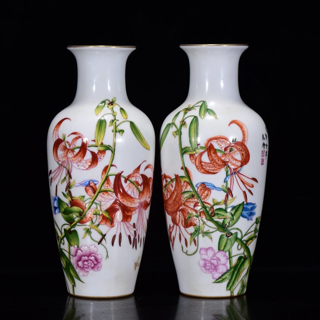 A Pair of Exquisite Enamel Flower Pattern Vases: A Pair of Exquisite Enamel Flower Pattern Vases,Qing Dynasty,China,with Qianlong Six-character