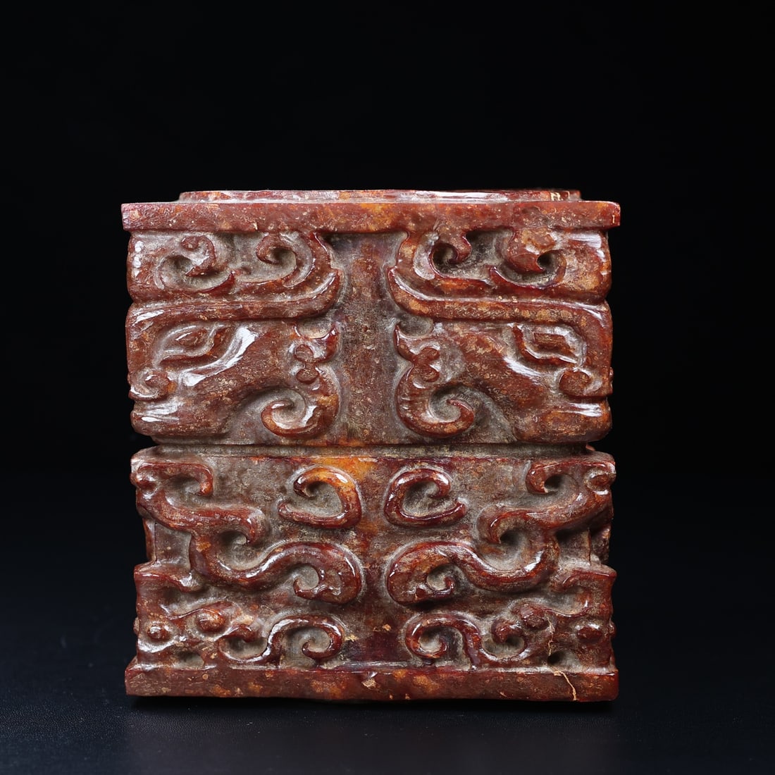 An Exquisite White Jade Dragon Pattern Vase - 6