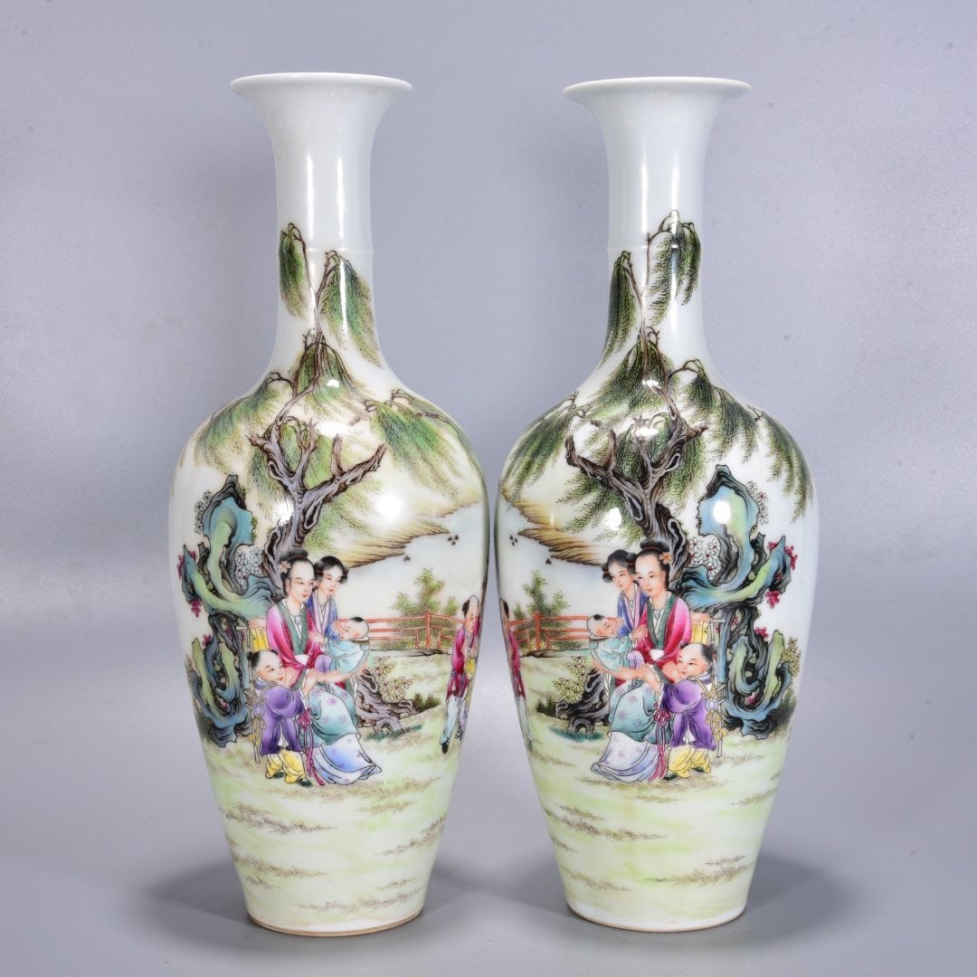 A Pair of Exquisite Famille-Rose Character and Story Pattern Vases: A Pair of Exquisite Famille-Rose Character and Story Pattern Vases,Qing Dynasty,China,with Qianlong Six-character Mark,Size:13inx5.1in,一对粉彩人物故事&