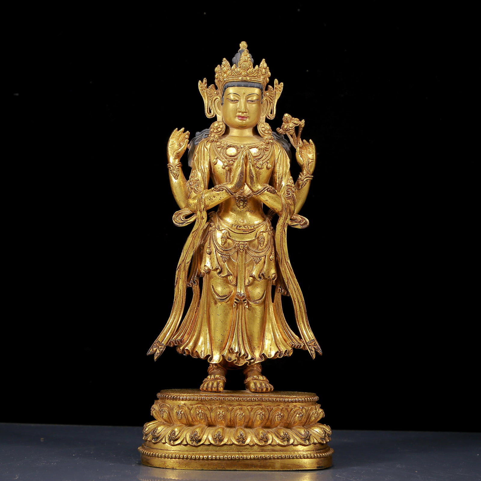 A Solemn Gilt Bronze Statue of Four-arms Guanyin: A Solemn Gilt Bronze Statue of Four-arms Guanyin, Ming Dynasty, China,Size:6.3inx3.5inx14.2in,Weight:3705g,铜鎏金四臂观音像,中国明
