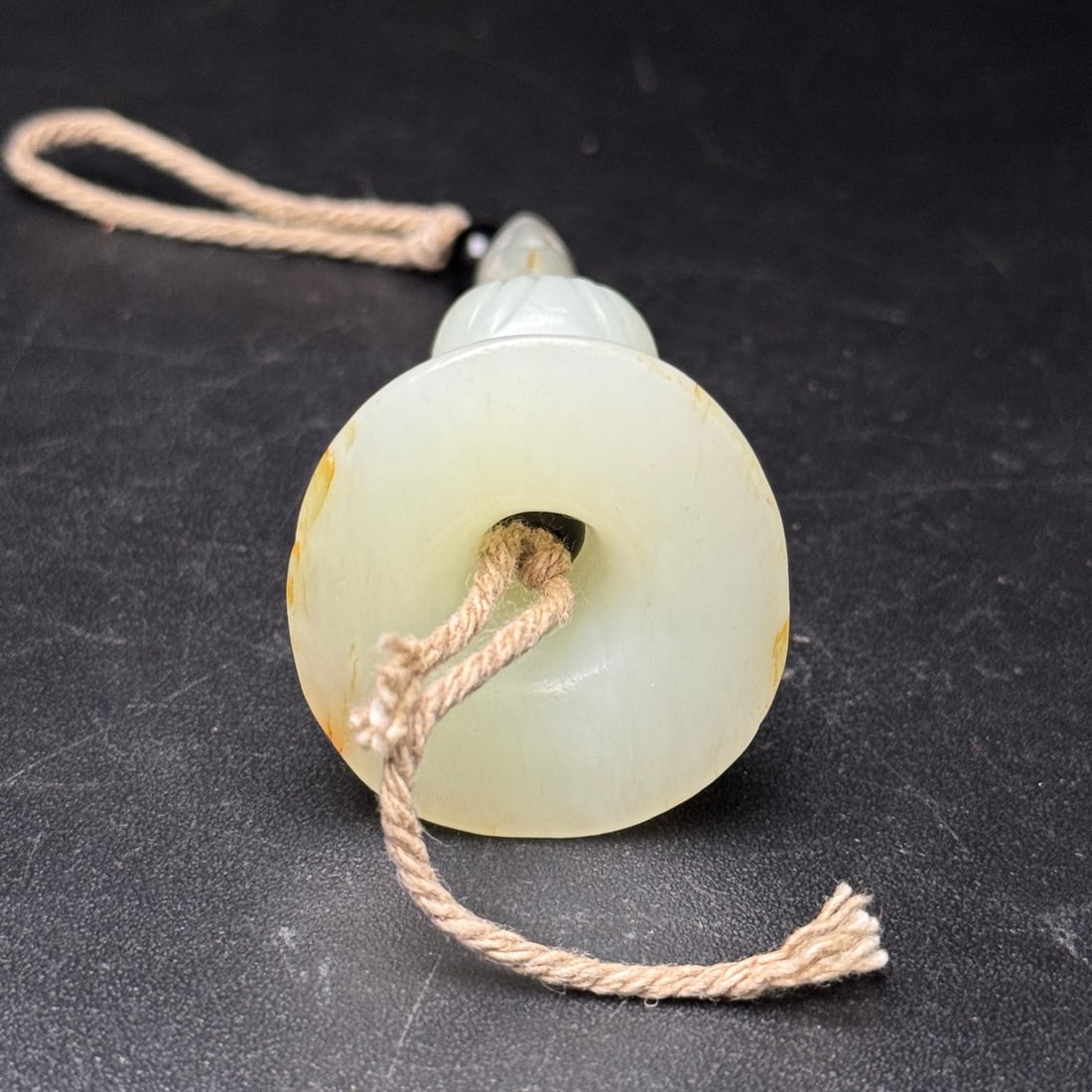 An Exquisite White Jade Figure Ornament - 6