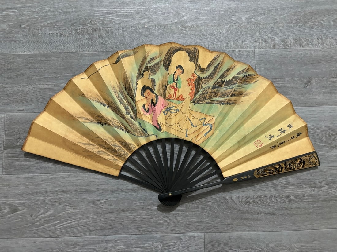 A Chinese Ink Painting Fan with Character and Story Motif: A Chinese Ink Painting Fan with Character and Story Motif,Gai qi,Size:23.6inx13in,一把中国水墨人物故事画扇子,改ĩ