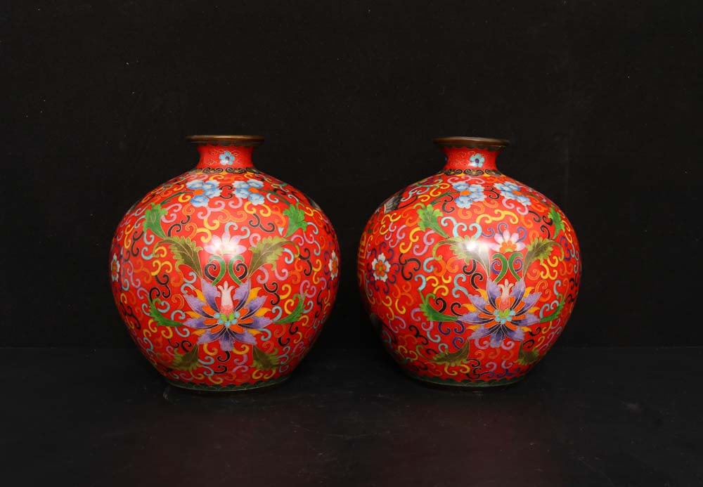 A Pair of Exquisite Cloisonne Lotus Pattern Vases (1 of 9)