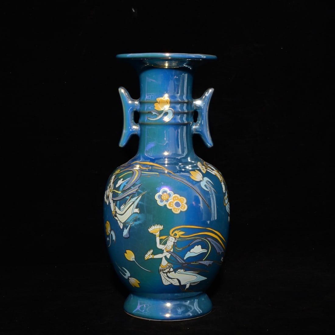 An Exquisite Ding yao Character and Story Pattern Double-Ears Vase,: An Exquisite Ding yao Character and Story Pattern Double-Ears Vase,Song Dynasty, China,With Mark,Size:9.4inx4.9in 定窑人物故事纹双耳瓶