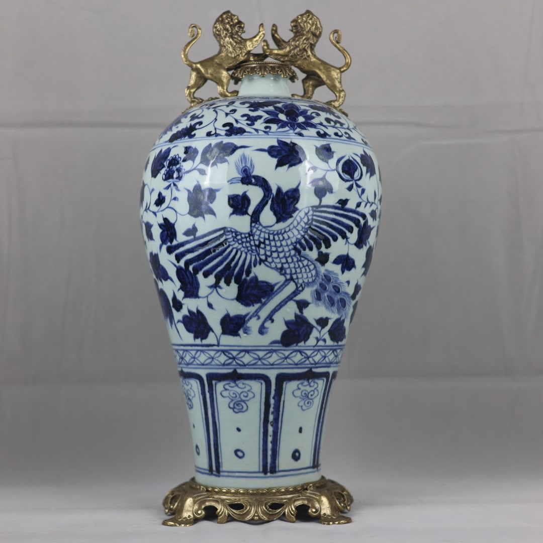 An Exquisite Blue and White Inlaid Bronze Phoenix Pattern Lotus Pattern Double-Ears Vase: An Exquisite Blue and White Inlaid Bronze Phoenix Pattern Lotus Pattern Double-Ears VaseYuan