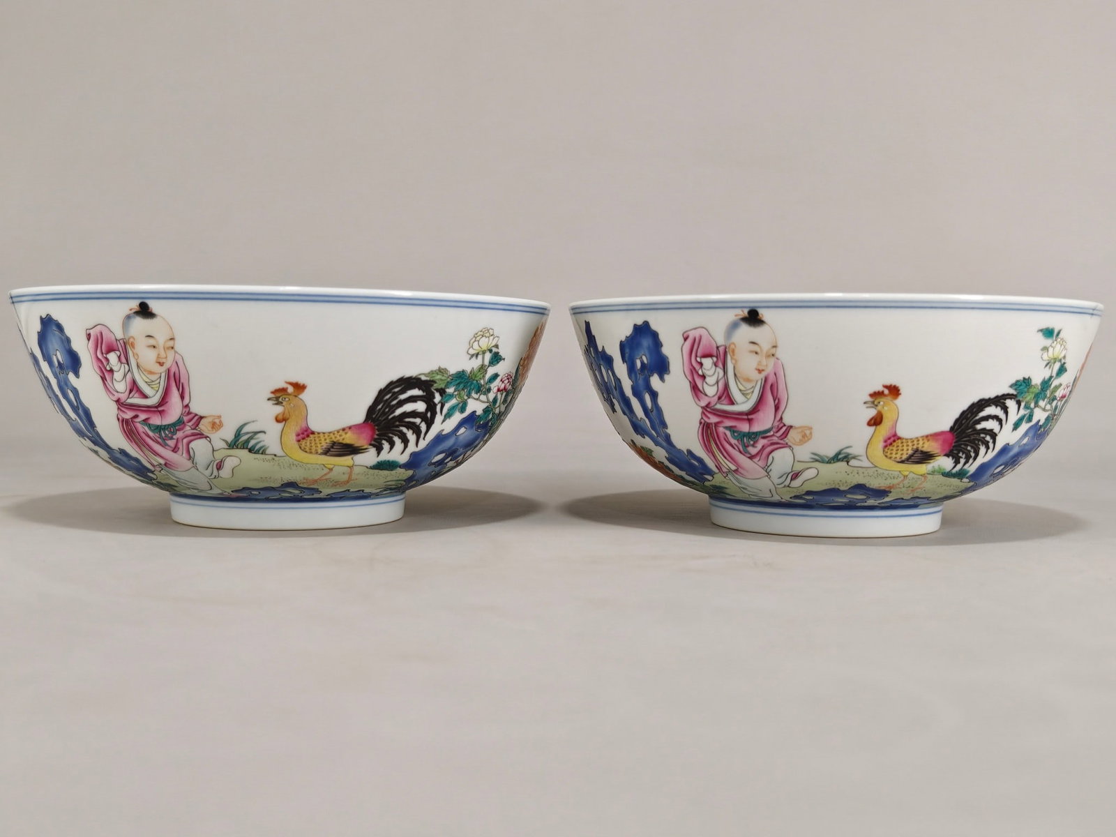 A Pair of Famille-Rose with Poem Pattern Figure Pattern Flower Pattern Bowl: A Pair of Famille-Rose with Poem Pattern Figure Pattern Flower Pattern Bowl,Qing Dynasty,China,with Qianlong Six-character Mark,Size:3inx7in 一对粉彩带诗文