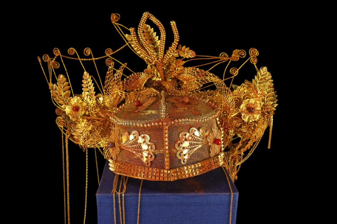 An Exquisite Filigree and Gilding Hair Band Ornament,Inlaid Gems: An Exquisite Filigree and Gilding Hair Band Ornament,Inlaid Gems,Qing