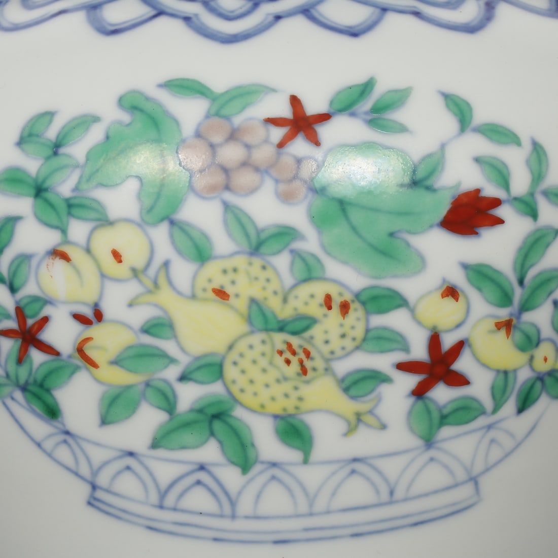 An Exquisite Doucai Flower and Fruit Pattern Jar - 4