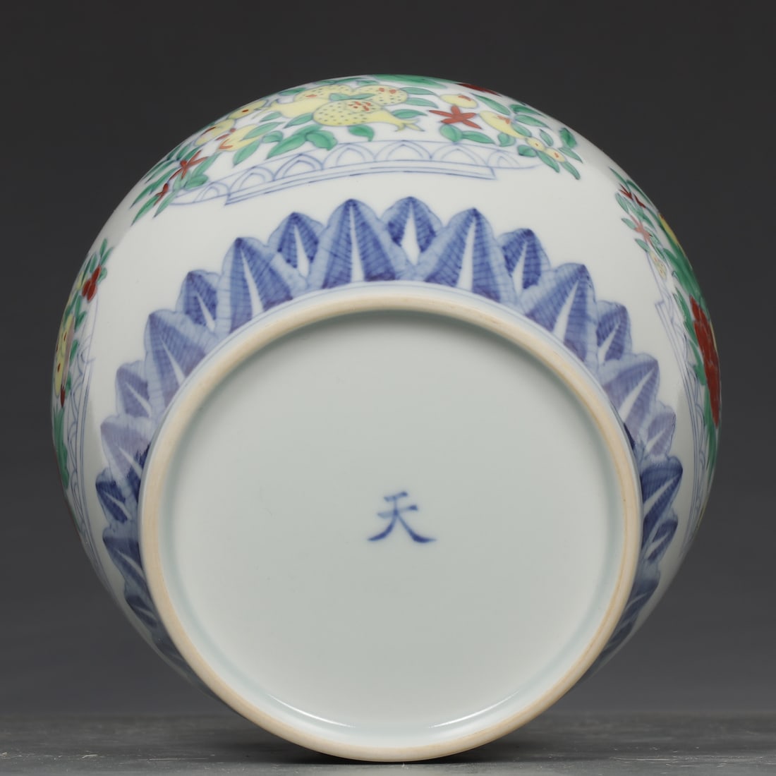 An Exquisite Doucai Flower and Fruit Pattern Jar - 9