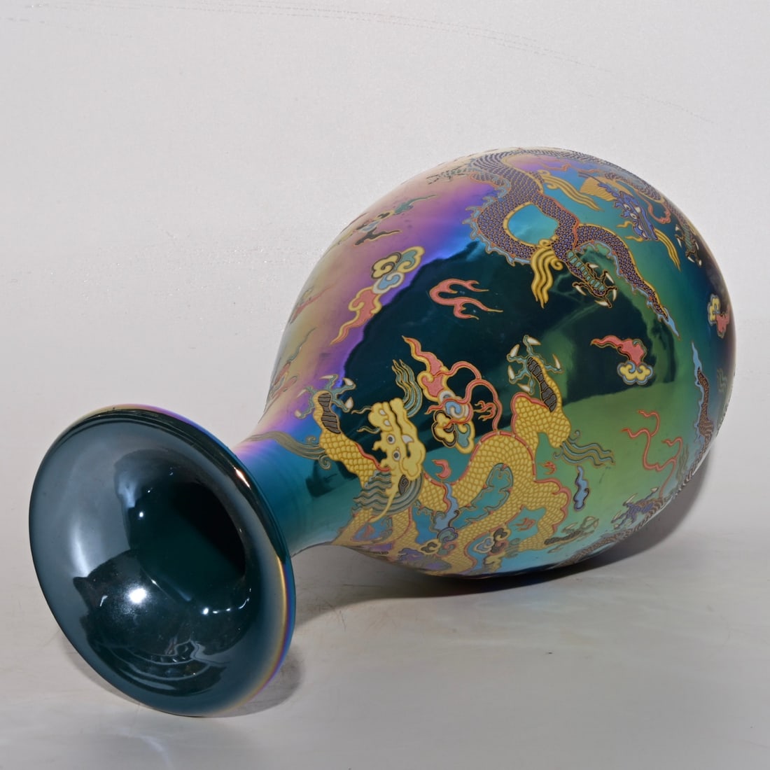 An Exquisite Ding yao Dragon Pattern Vase, - 8